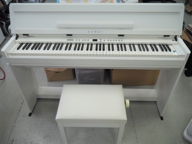 買取実績】KAWAI 電子ピアノ LS1 ホワイト 椅子付 15年製 88鍵盤 河合