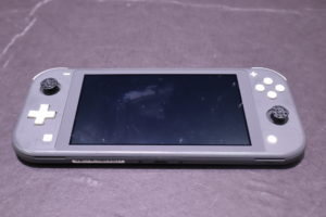 ニンテンドー switchLite